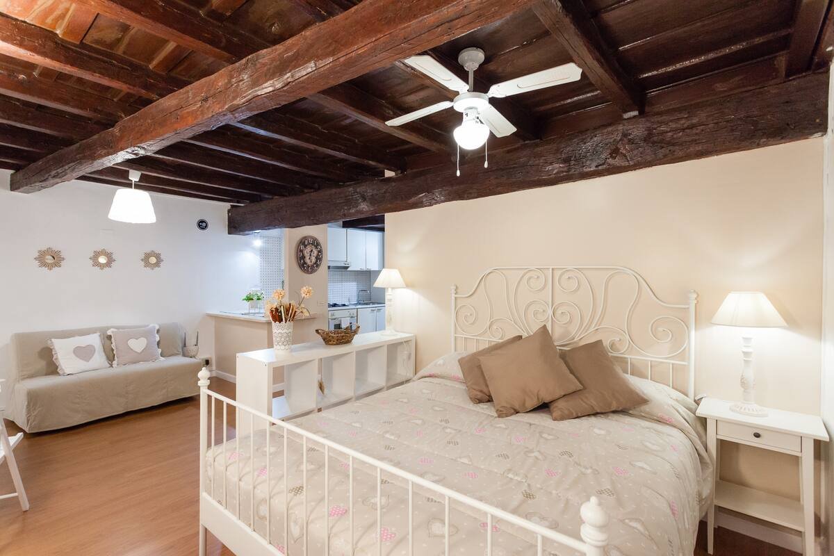 House and Colosseum apartment